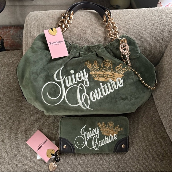🔥 KEY TO JUICY Couture Four Poster Hobo Dumpling Bag+Wallet Long Zip Chain Charm - Picture 1 of 15
